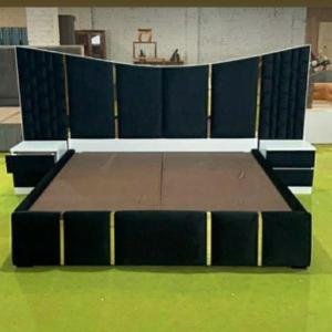 Imperial Black & Gold Bed Set